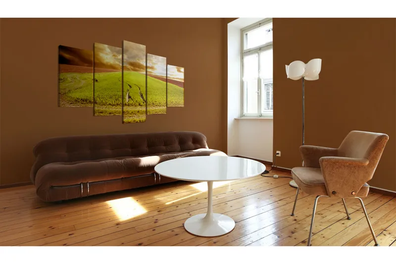 Tavla Wheels Traces On A Field 100X50 Grön|Beige - Artgeist sp. z o. o. - Inredning & dekor - Tavlor & konst - Canvastavla