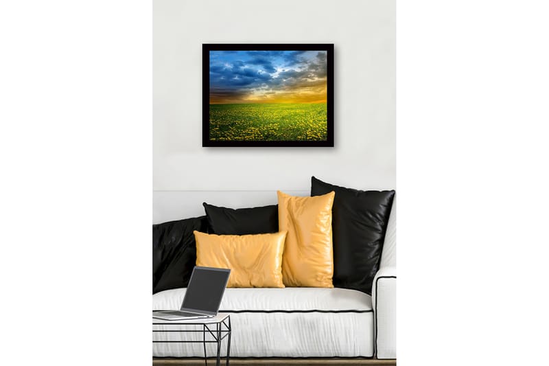Inramad Canvastavla i trä - 41x56 cm - Blomstrande äng med gula maskrosor under en dramatisk himmel - Gult / Blått / Grönt - Inredning & dekor - Tavlor & konst