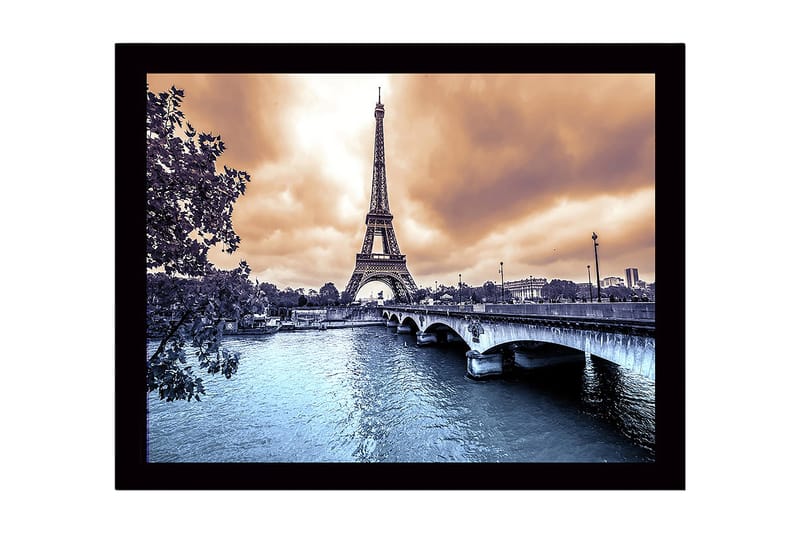 Inramad Canvastavla i trä - 41x56 cm - Eiffeltornet omgiven av en dramatisk himmel och en spegelblanka flod - Blå / Orange / Grå - Inredning & dekor - Tavlor & konst