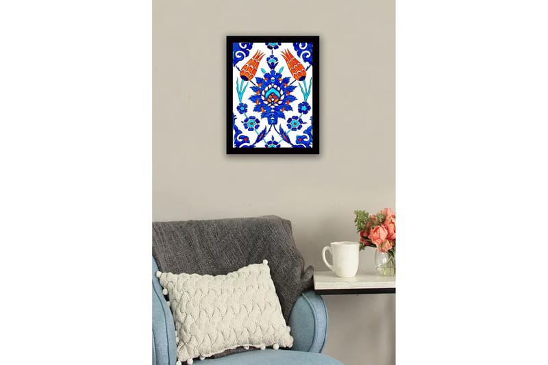 Inramad Canvastavla i trä - 41x56 cm - Färgglad blomsterdesign med stiliserade blommor och bladverk - Blå / Röd / Grön - Inredning & dekor - Tavlor & konst