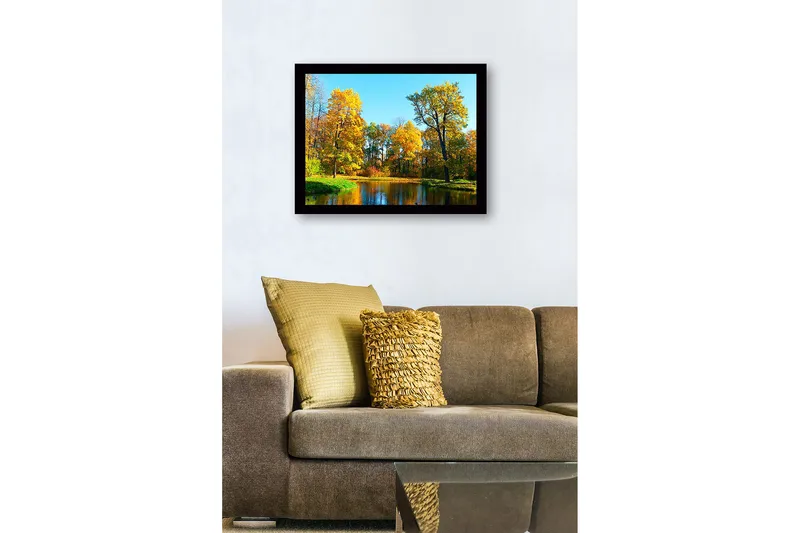 Inramad Canvastavla i trä - 41x56 cm - Färgglad höstskog vid en spegelblanka sjö - Guldorange / Grön / Blå - Inredning & dekor - Tavlor & konst