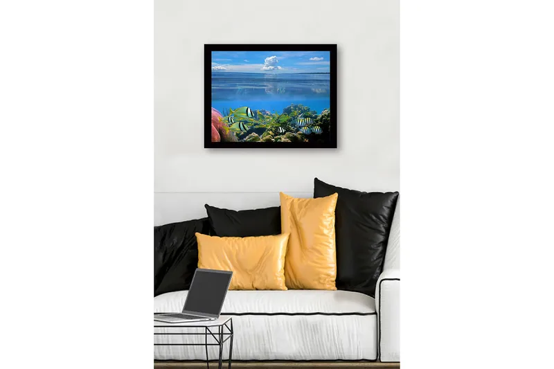 Inramad Canvastavla i trä - 41x56 cm - Färgglad undervattensscen med simmande fiskar och korallrev - Blå / Grön / Gul - Inredning & dekor - Tavlor & konst