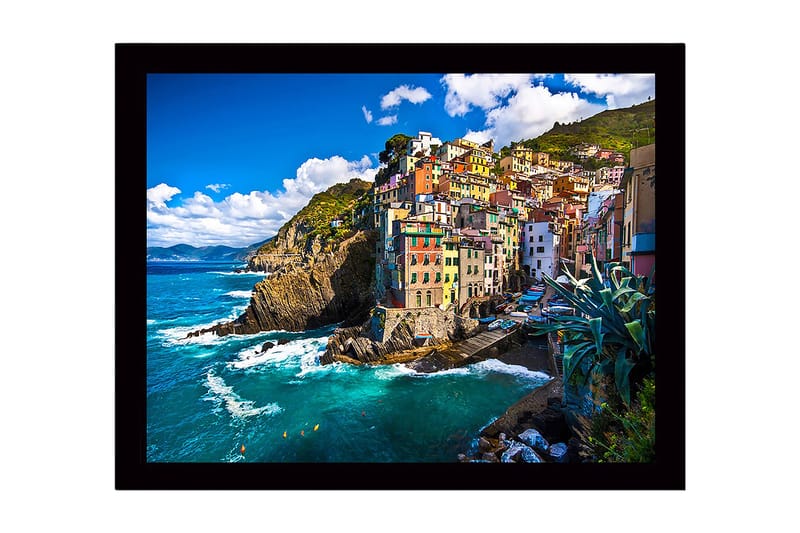 Inramad Canvastavla i trä - 41x56 cm - Färgglada hus vid en klippig kustlinje, Blå / Grön / Gul