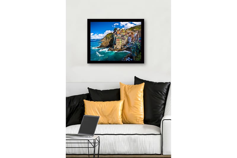 Inramad Canvastavla i trä - 41x56 cm - Färgglada hus vid en klippig kustlinje - Blå / Grön / Gul - Inredning & dekor - Tavlor & konst