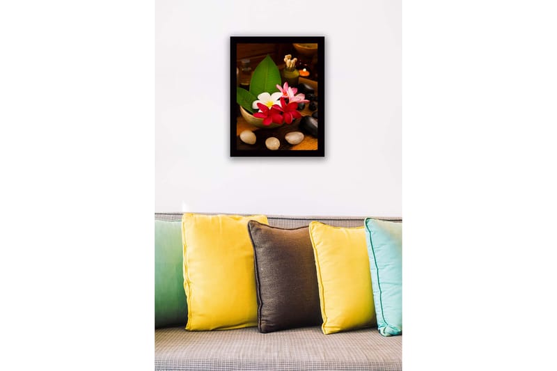 Inramad Canvastavla i trä - 41x56 cm - Färgrik bukett av blommor i en skål - Röd / Vit / Grön - Inredning & dekor - Tavlor & konst