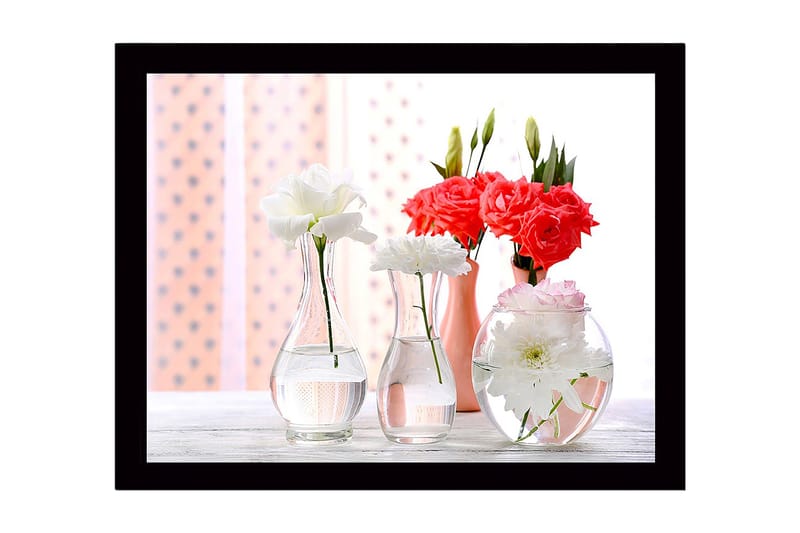 Inramad Canvastavla i trä - 41x56 cm - Färgrik bukett av blommor i glasvaser - Vit / Rosa / Röd - Inredning & dekor - Tavlor & konst