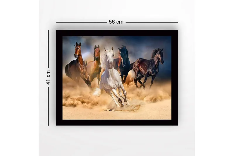 Inramad Canvastavla i trä - 41x56 cm - Fem hästar som galopperar genom sandstorm - Vit / Brun / Svart - Inredning & dekor - Tavlor & konst