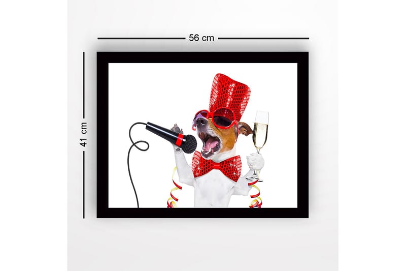 Inramad Canvastavla i trä - 41x56 cm - Festlig hund med mikrofon och champagneglas - Röd / Svart / Vit - Inredning & dekor - Tavlor & konst
