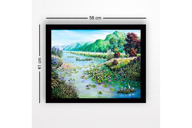 Inramad Canvastavla i trä - 41x56 cm - Fridfull sjölandskap med näckrosor och omgivande grönska - Grön / Blå / Rosa - Inredning & dekor - Tavlor & konst