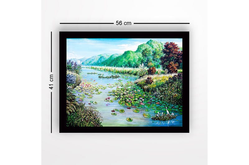 Inramad Canvastavla i trä - 41x56 cm - Fridfull sjölandskap med näckrosor och omgivande grönska - Grön / Blå / Rosa - Inredning & dekor - Tavlor & konst