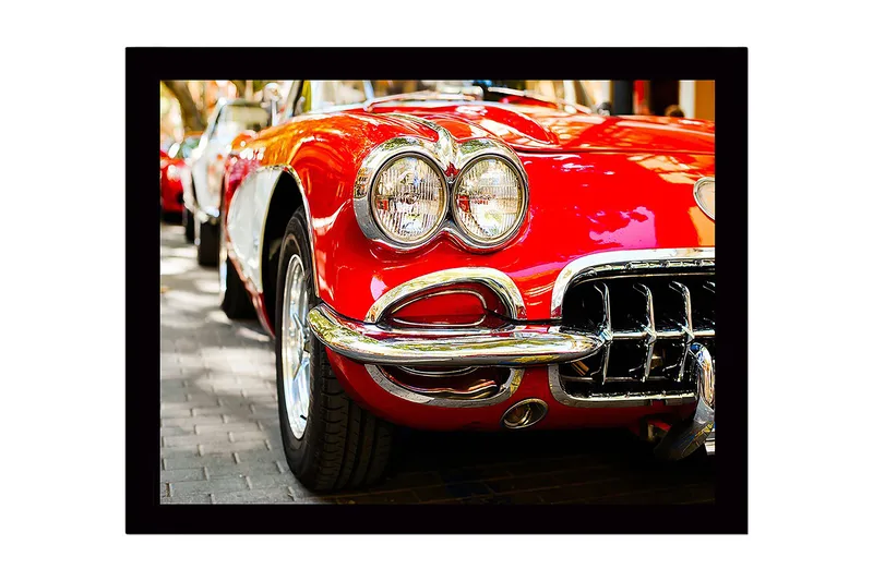 Inramad Canvastavla i trä - 41x56 cm - Klassisk röd sportbil med glänsande kromdetaljer, Röd / Krom / Svart