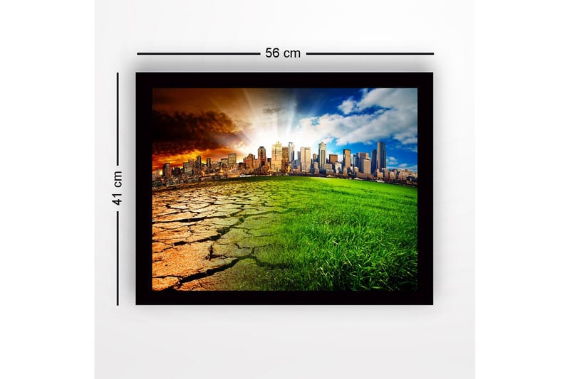 Inramad Canvastavla i trä - 41x56 cm - Kontrast mellan en uttorkad jord och en grönskande stadsmiljö - Grön / Brun / Orange - Inredning & dekor - Tavlor & konst
