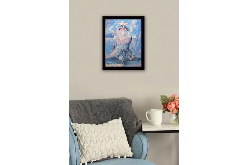 Inramad Canvastavla i trä - 41x56 cm - Kvinna med parasoll i en drömlik, blå miljö - Blå / Rosa / Vit - Inredning & dekor - Tavlor & konst