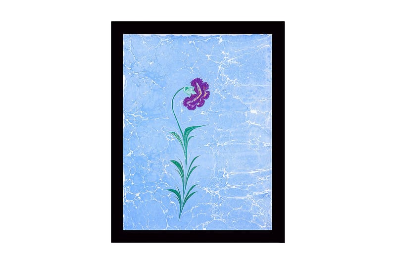 Inramad Canvastavla i trä - 41x56 cm - Lila blomma med gröna blad på en ljusblå bakgrund, Lila / Grön / Ljusblå