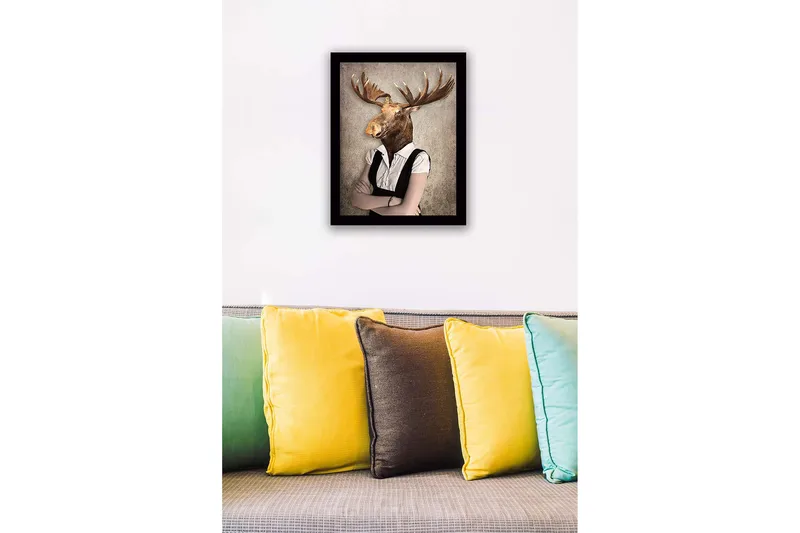 Inramad Canvastavla i trä - 41x56 cm - Människa med älghuvud i formell klädsel - Brun / Vit / Grå - Inredning & dekor - Tavlor & konst