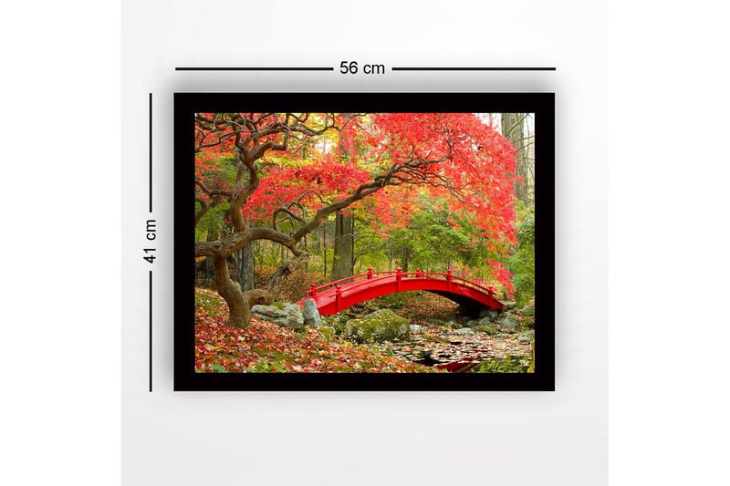 Inramad Canvastavla i trä - 41x56 cm - Röd bro omgiven av höstfärgade träd och löv - Röd / Grön / Brun - Inredning & dekor - Tavlor & konst