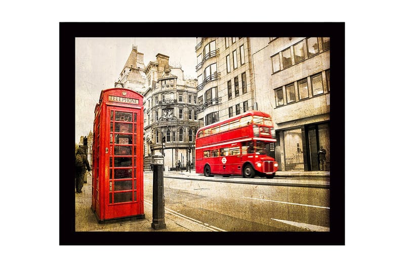 Inramad Canvastavla i trä - 41x56 cm - Röd telefonkiosk i en stadsmiljö med en dubbeldeckarbuss i rörelse - Röd / Grå / Beige - Inredning & dekor - Tavlor & konst
