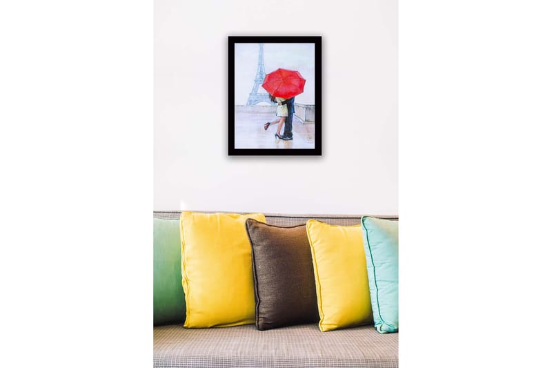 Inramad Canvastavla i trä - 41x56 cm - Romantisk kyss under ett rött paraply i Paris - Röd / Beige / Blå - Inredning & dekor - Tavlor & konst