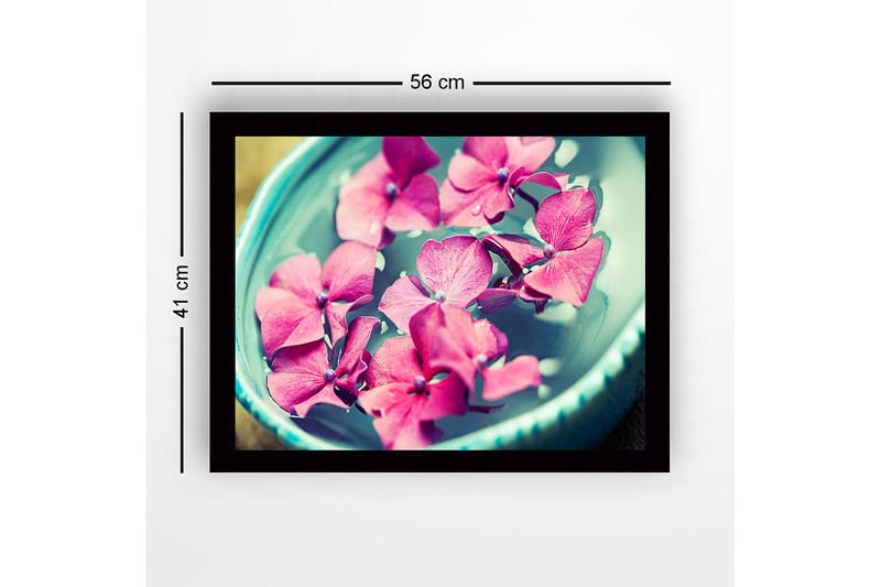 Inramad Canvastavla i trä - 41x56 cm - Rosa blommor som flyter i en skål med vatten - Rosa / Turkos / Grön - Inredning & dekor - Tavlor & konst