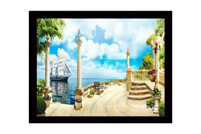 Inramad Canvastavla i trä - 41x56 cm - Segelbåt i en idyllisk hamn med pelare och grönskande omgivning - Blå / Grön / Beige - Inredning & dekor - Tavlor & konst