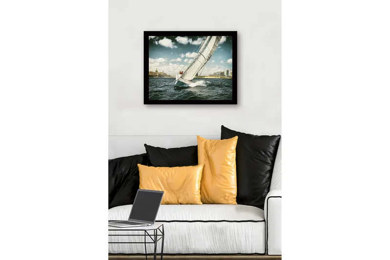 Inramad Canvastavla i trä - 41x56 cm - Segelbåt som navigerar genom vågorna under en klar himmel - Blå / Vit / Grå - Inredning & dekor - Tavlor & konst