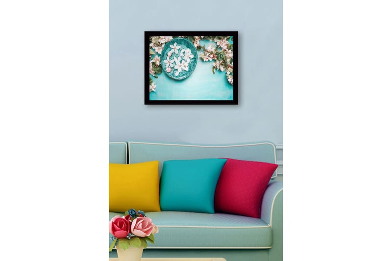 Inramad Canvastavla i trä - 41x56 cm - Skål med blommor på en turkos bakgrund - Turkos / Vit / Grön - Inredning & dekor - Tavlor & konst