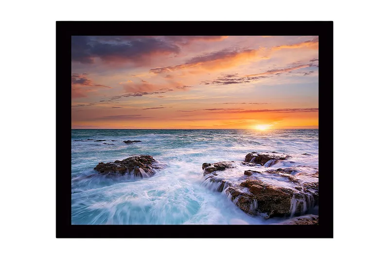 Inramad Canvastavla i trä - 41x56 cm - Solnedgång över havet med klippor i förgrunden, Blå / Orange / Lila