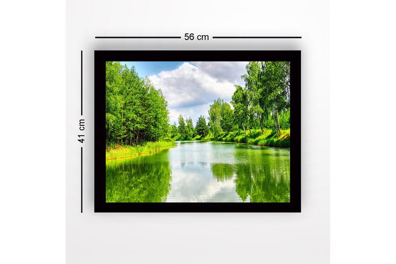 Inramad Canvastavla i trä - 41x56 cm - Spegelblanka vattenytor omgivna av frodig grönska - Grön / Blå / Vit - Inredning & dekor - Tavlor & konst