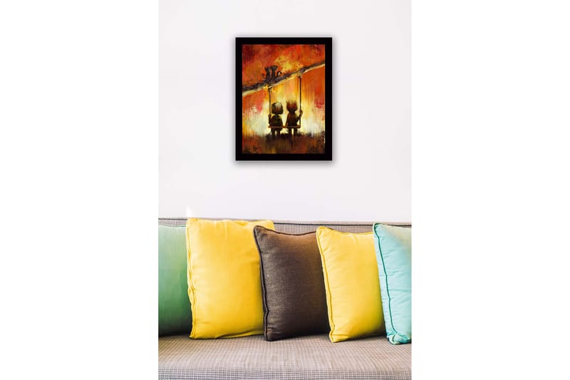 Inramad Canvastavla i trä - 41x56 cm - Två barn som gungar tillsammans under en färgglad himmel - Röd / Orange / Svart - Inredning & dekor - Tavlor & konst