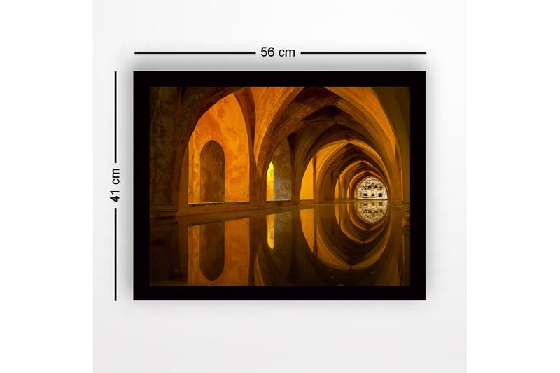 Inramad Canvastavla i trä - 41x56 cm - Vacker arkitektur med reflektioner i en stilla vattenyta - Guld / Orange / Brun - Inredning & dekor - Tavlor & konst