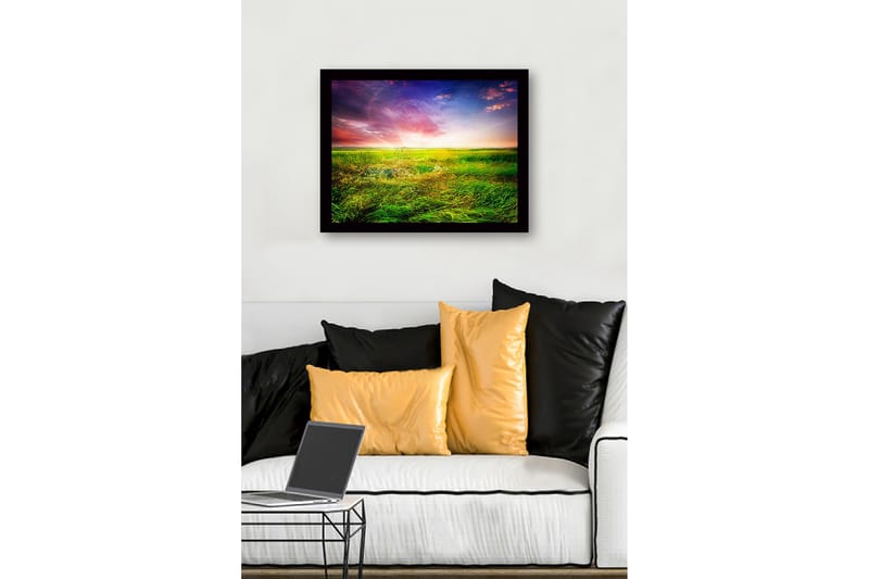 Inramad Canvastavla i trä - 41x56 cm - Vacker landskapsvy med grönskande ängar och färgsprakande himmel - Grön / Gul / Lila - Inredning & dekor - Tavlor & konst
