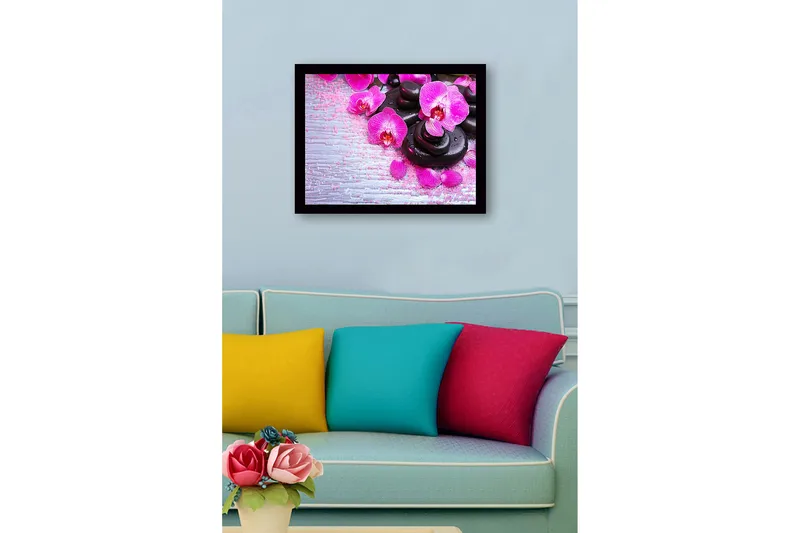 Inramad Canvastavla i trä - 41x56 cm - Vacker samling av orkidéer och svarta stenar - Rosa / Svart / Ljusgrå - Inredning & dekor - Tavlor & konst