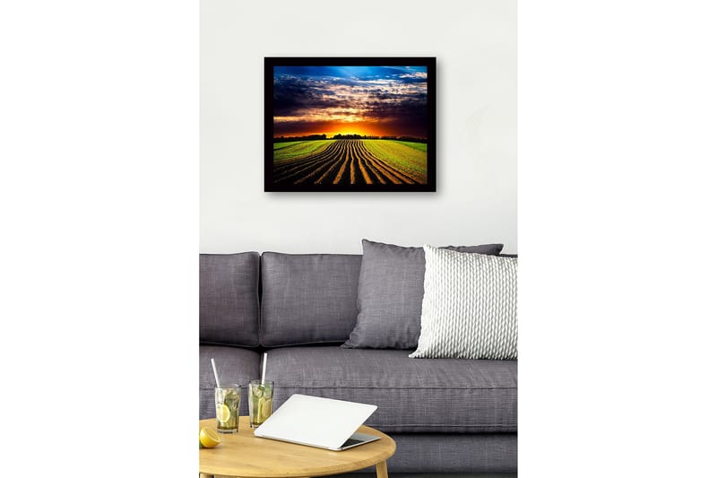 Inramad Canvastavla i trä - 41x56 cm - Vacker solnedgång över ett böljande fält med plöjda rader - Grön / Orange / Blå - Inredning & dekor - Tavlor & konst