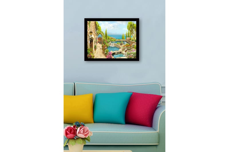 Inramad Canvastavla i trä - 41x56 cm - Vacker trädgård med blomsterarrangemang och en stilla vattenyta - Grön / Rosa / Blå - Inredning & dekor - Tavlor & konst