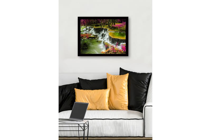 Inramad Canvastavla i trä - 41x56 cm - Vattenfall omgiven av färgglada blommor och grönska - Grön / Rosa / Gul - Inredning & dekor - Tavlor & konst