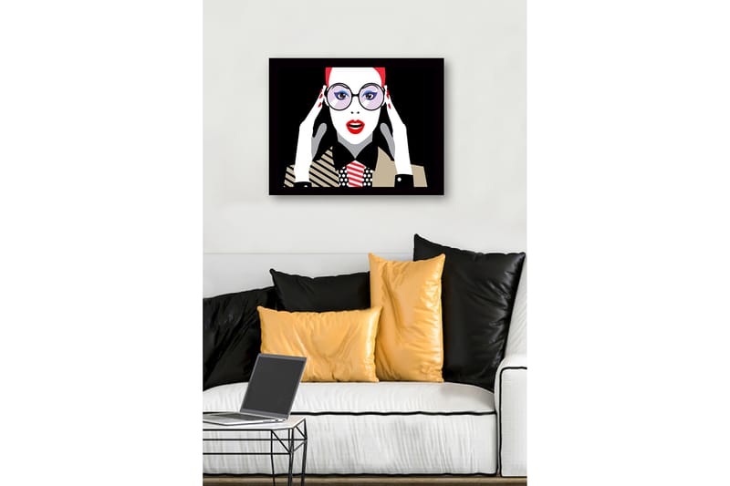 Inramad Canvastavla i trä - 41x56 cm - Porträtt av en kvinna med stora glasögon och röd läppstift - Röd / Svart / Vit - Inredning & dekor - Tavlor & konst