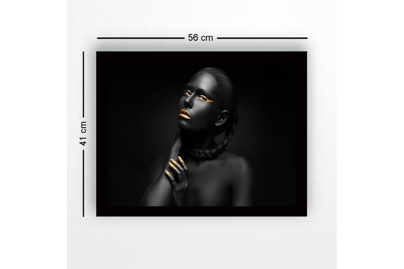 Inramad Canvastavla i trä - 41x56 cm - Porträtt av en kvinna med svart hud och guldiga detaljer - Svart / Guld - Inredning & dekor - Tavlor & konst