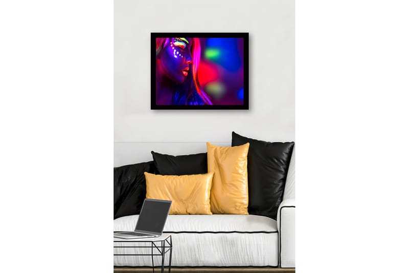 Inramad Canvastavla i trä - 41x56 cm - Porträtt av en kvinna med neonfärgad sminkning och ljusa färger - Lila / Rosa / Grön - Inredning & dekor - Tavlor & konst