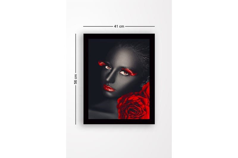 Inramad Canvastavla i trä - 41x56 cm - Porträtt av kvinna med svart hud och röda detaljer - Röd / Svart - Inredning & dekor - Tavlor & konst