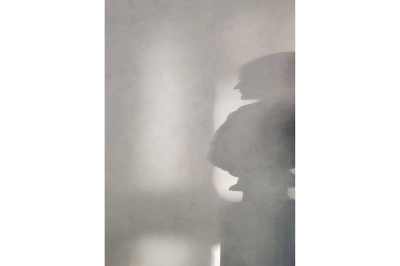 Poster Human shadow 50x70 cm Vit/Grå - Poster & print
