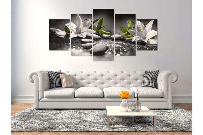 Tavla Lilies And Stones 5 Parts Wide Grey 200x100 - Artgeist sp. z o. o. - Inredning & dekor - Tavlor & konst - Canvastavla