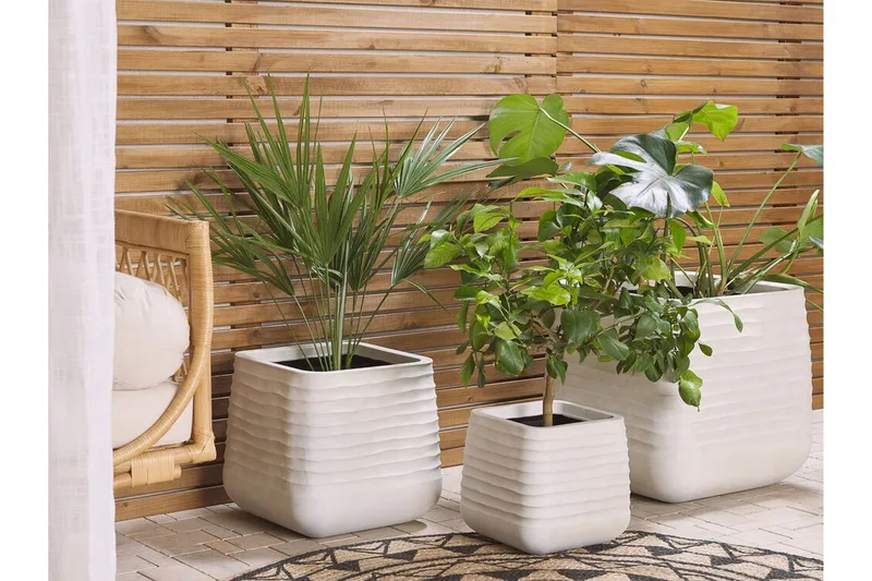 Kruka 50 x 50 x 49 cm vit PARIKIA - Vit - Inredning & dekor - Trädgårdsdekoration - Utomhuskrukor - Blomkrukor