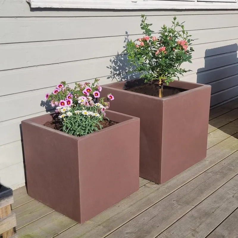 Fiberarmerade utekrukor | Fyrkantiga | 2-pack | Mörkbrun - Inredning & dekor - Trädgårdsdekoration - Utomhuskrukor - Blomkrukor