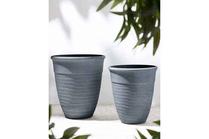 Trädgårdskruka Katalima set om 2 Grå, 43x43x49 cm - Grå, 43x43x49 cm - Inredning & dekor - Trädgårdsdekoration - Utomhuskrukor - Blomkrukor