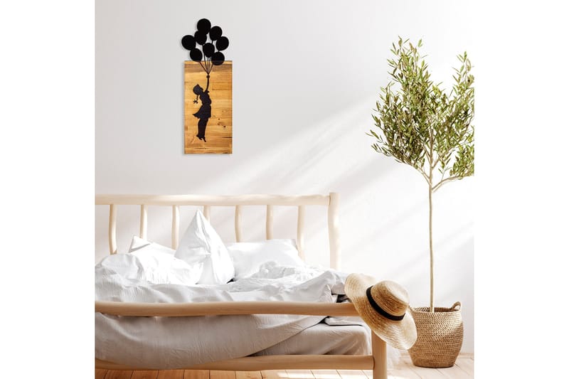 Child And Balloons Väggdekor - Svart - Inredning & dekor - Väggdekor - Skyltar - Plåtskylt