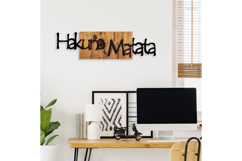 Hakuna Matata 4 Väggdekor - Svart/Ljus Valnöt - Inredning & dekor - Väggdekor - Skyltar - Plåtskylt