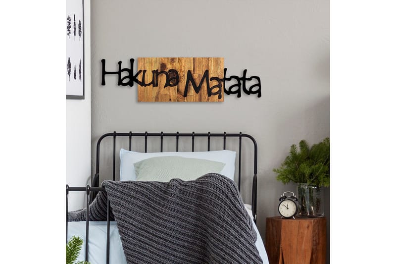 Hakuna Matata 4 Väggdekor - Svart/Ljus Valnöt - Inredning & dekor - Väggdekor - Skyltar - Plåtskylt