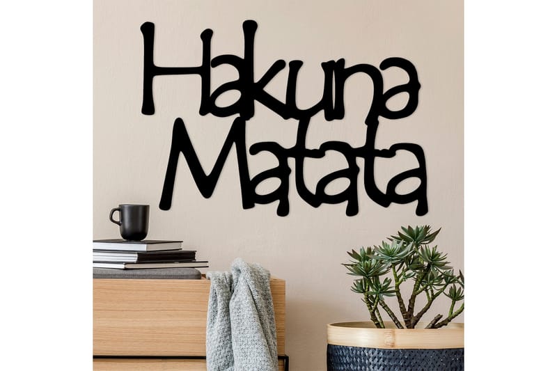 Hakuna Matata 8 Väggdekor - Svart - Inredning & dekor - Väggdekor - Skyltar - Plåtskylt