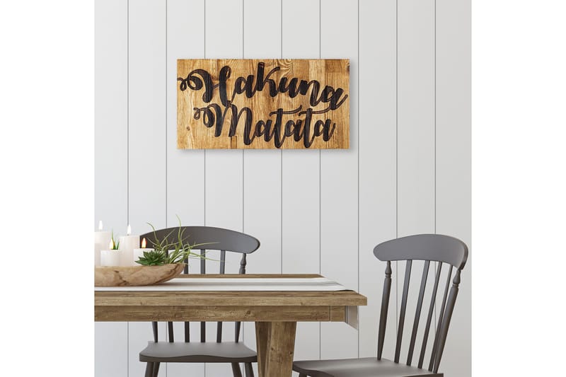 Hakuna Matata Motto Väggdekor - Svart/Valnöt - Inredning & dekor - Väggdekor - Skyltar - Plåtskylt