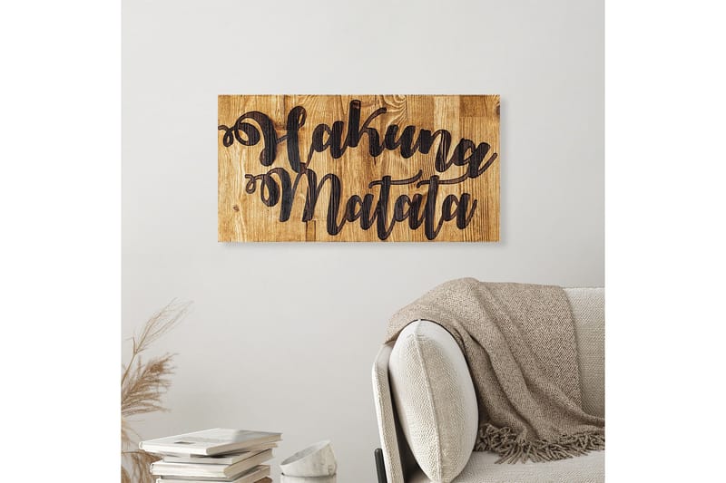 Hakuna Matata Motto Väggdekor - Svart/Valnöt - Inredning & dekor - Väggdekor - Skyltar - Plåtskylt
